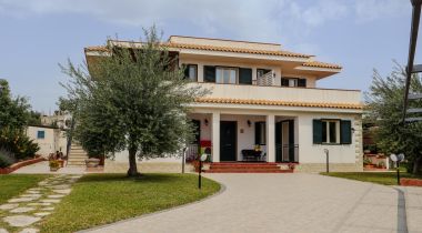 Villa dei Limoni Noto Mare: nel cuore del Barocco Siciliano 9 camere ideale B&B ampio parcheggio