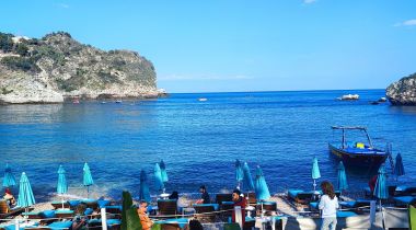 Taormina Mare Isolabella Mazzarò, independent property excellent for accommodation